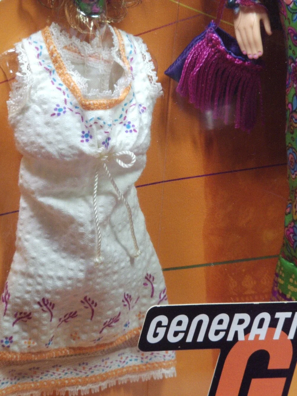 NIB Vintage 1999 Barbie Generation Girl 